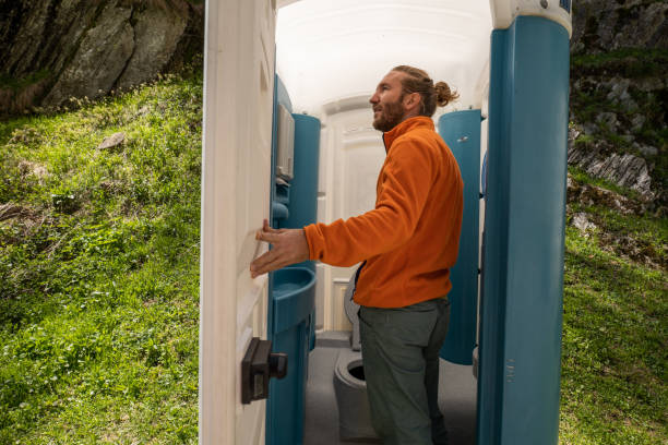 Best Portable restroom solutions  in Gibraltar, MI